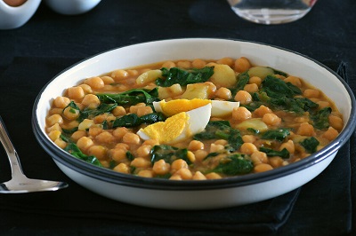 Potaje de garbanzos y espinacas