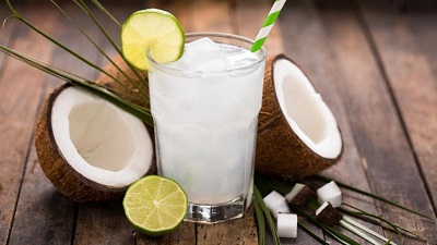 agua de coco, propiedades nutritivas y medicinales